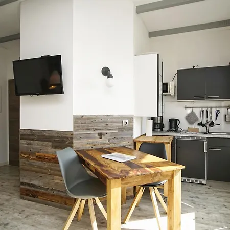 Naturnah, Mit Terrasse, Garten Und Meerblick - Auf Dem Teschenberg Middelhagen