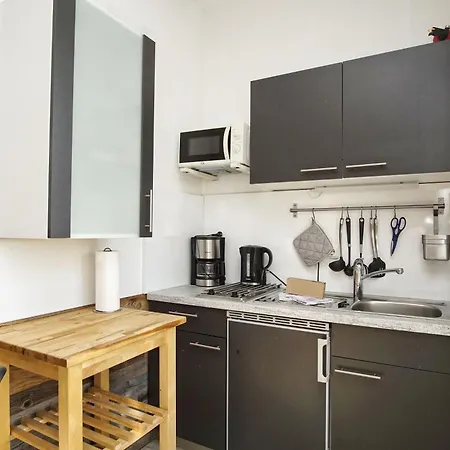Apartment Naturnah, Mit Terrasse, Garten Und Meerblick - Auf Dem Teschenberg Middelhagen