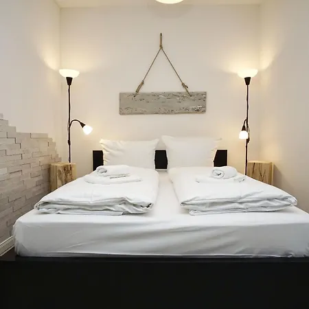 Naturnah, Mit Terrasse, Garten Und Meerblick - Auf Dem Teschenberg Apartmán